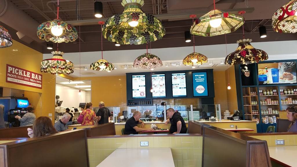 Tony Packos Sylvania | restaurant | 5822 W Alexis Rd, Sylvania, OH 43560, USA | 4198854500 OR +1 419-885-4500