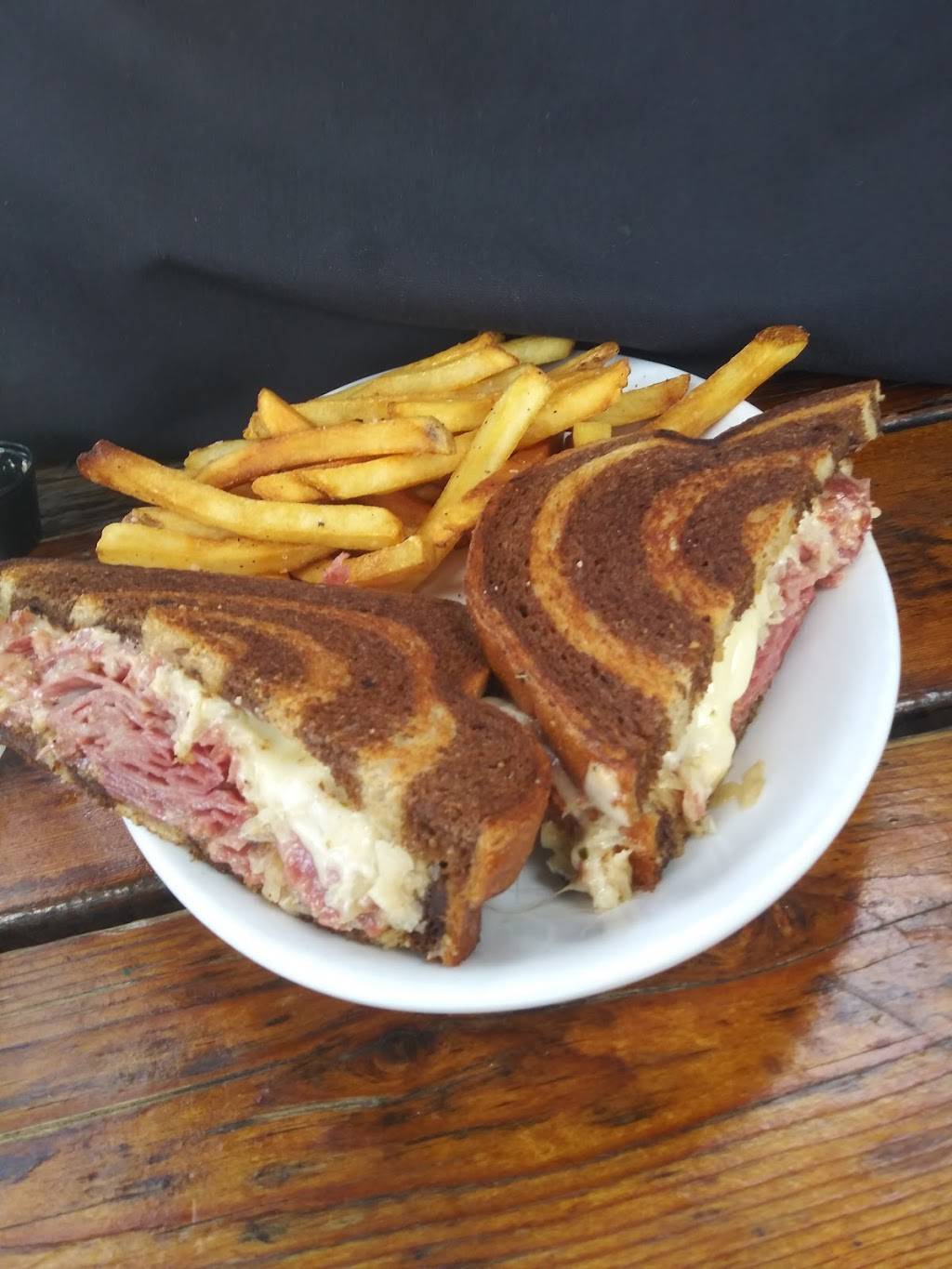 Meehans Public House | restaurant | 2810 Paces Ferry Rd NW, Vinings, GA 30339, USA | 7704331920 OR +1 770-433-1920