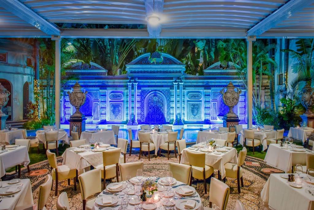 Giannis At The Former Versace Mansion | restaurant | 1116 Ocean Dr, Miami Beach, FL 33139, USA | 7864852200 OR +1 786-485-2200