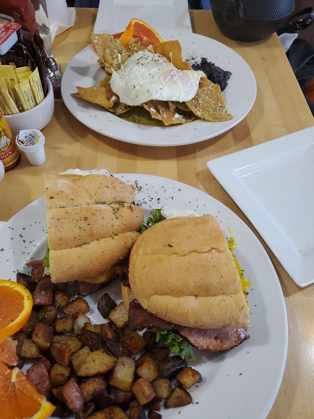 Ovo Frito Cafe | cafe | 1936 Maple Ave, Evanston, IL 60201, USA | 8478596966 OR +1 847-859-6966