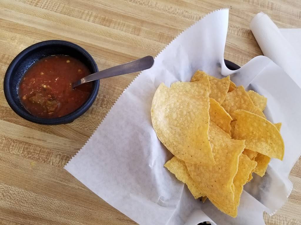 Las Fuentes Restaurant | restaurant | 3033 McRae Blvd, El Paso, TX 79925, USA | 9156339152 OR +1 915-633-9152