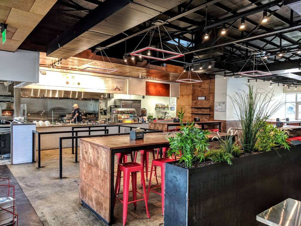 Daphnes Mediterranean | restaurant | 2530 Guadalupe St, Austin, TX 78705, USA | 5122159589 OR +1 512-215-9589