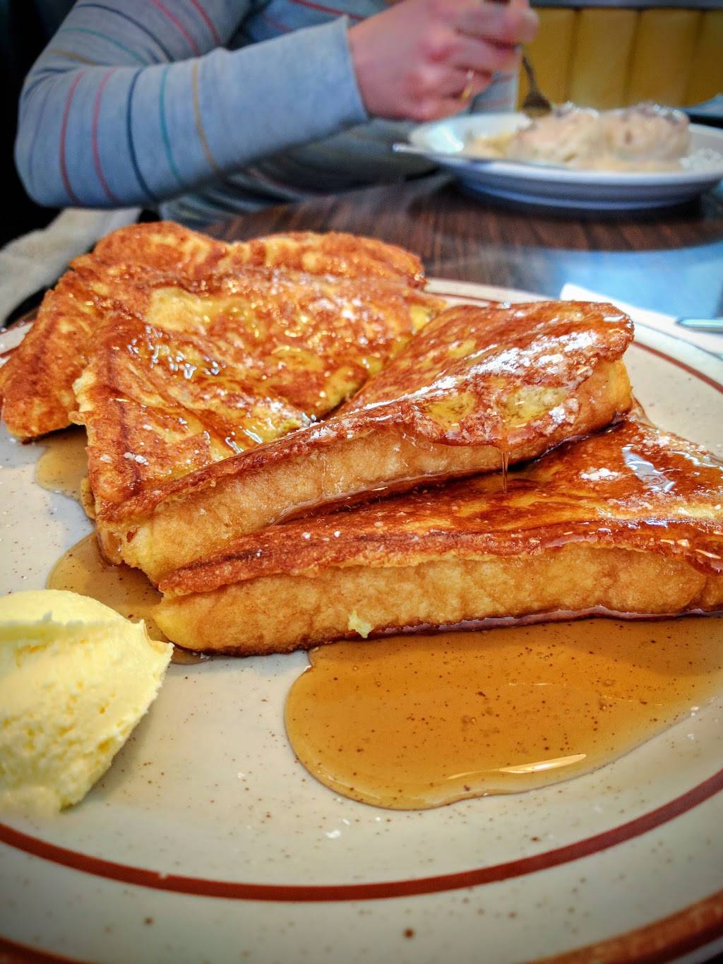 Jims | restaurant | 2420 Mission St, San Francisco, CA 94110, USA | 4152856020 OR +1 415-285-6020