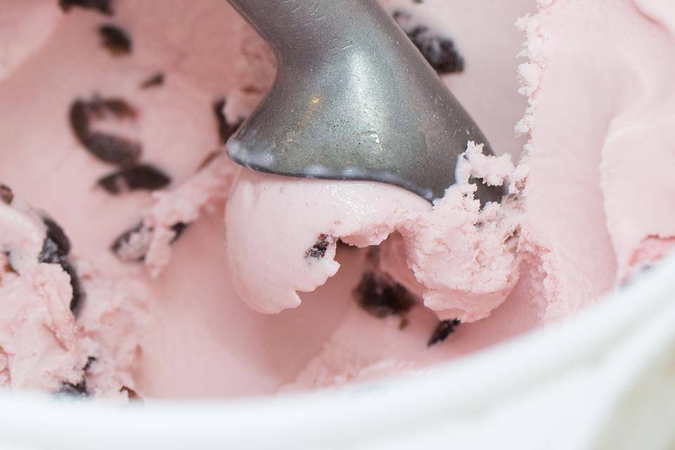 Glacier Homemade Ice Cream & Gelato | restaurant | 4920 S Yosemite St, Greenwood Village, CO 80111, USA | 3032212539 OR +1 303-221-2539