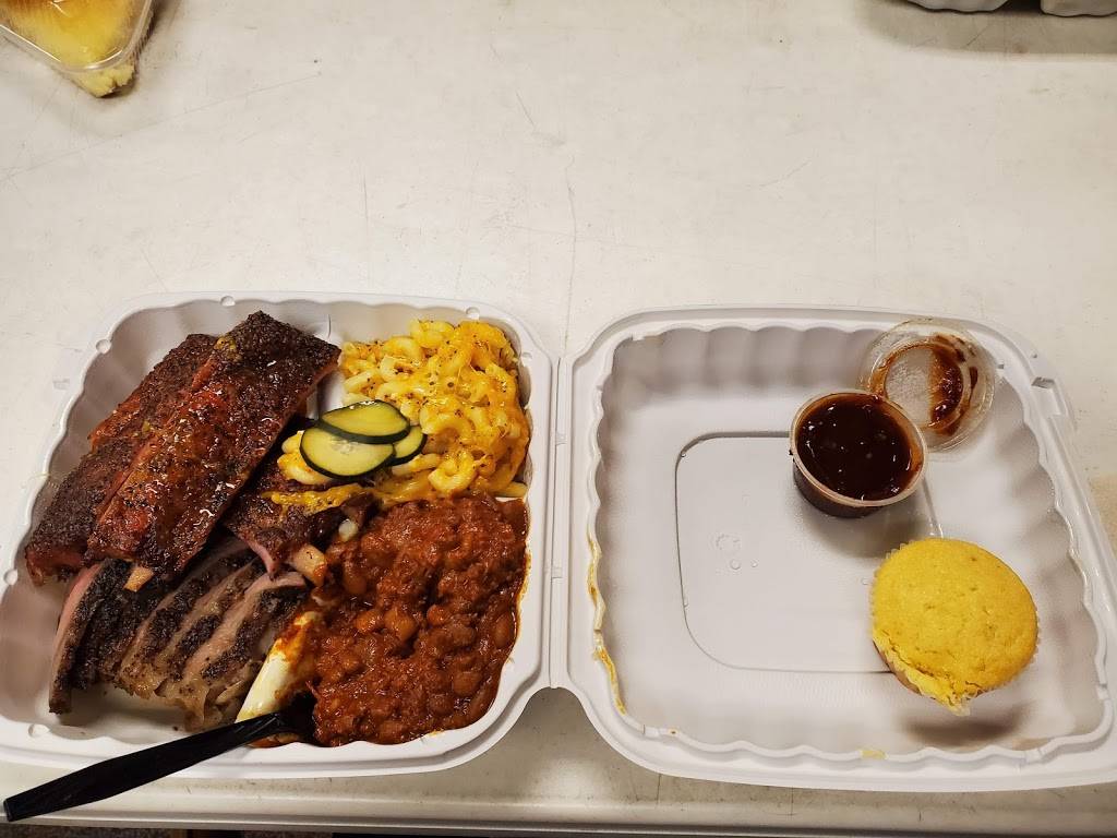 Angry Barnyard BBQ | restaurant | 916 18th St, Bakersfield, CA 93301, USA | 6613264800 OR +1 661-326-4800