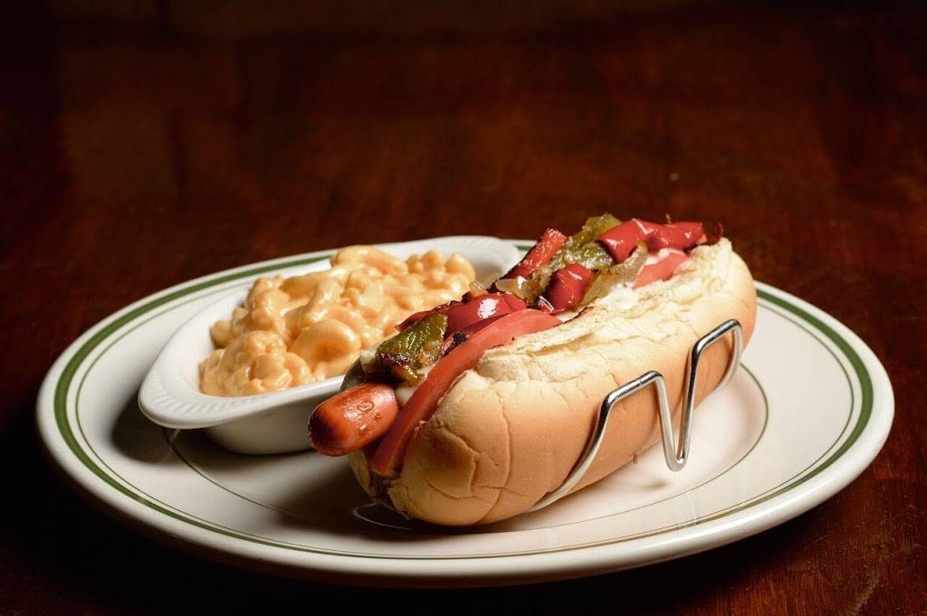 Five Points Public House | restaurant | 304 E Main St, Albemarle, NC 28001, USA | 7045509647 OR +1 704-550-9647