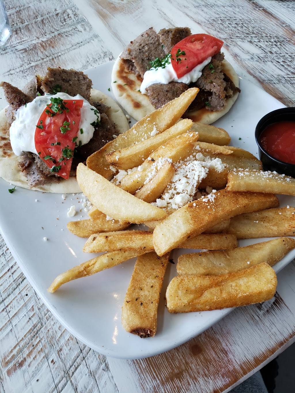 Acropolis Greek Taverna | restaurant | 229 N Cattlemen Rd #70, Sarasota, FL 34243, USA | 9413554134 OR +1 941-355-4134