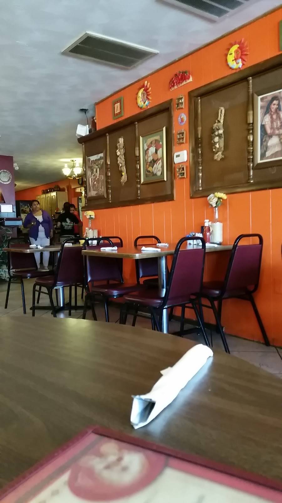 La Fiesta | restaurant | 107 W Main St, Sublette, IL 61367, USA | 8158499224 OR +1 815-849-9224