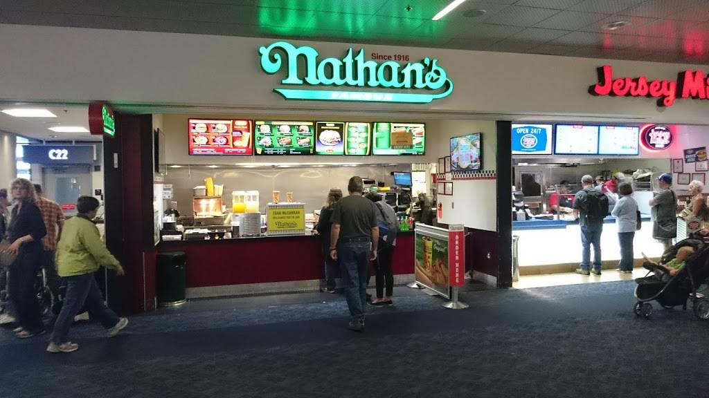 Nathans Famous | restaurant | McCarran International Airport, 5757 Wayne Newton Blvd, Las Vegas, NV 89119, USA | 7022616450 OR +1 702-261-6450