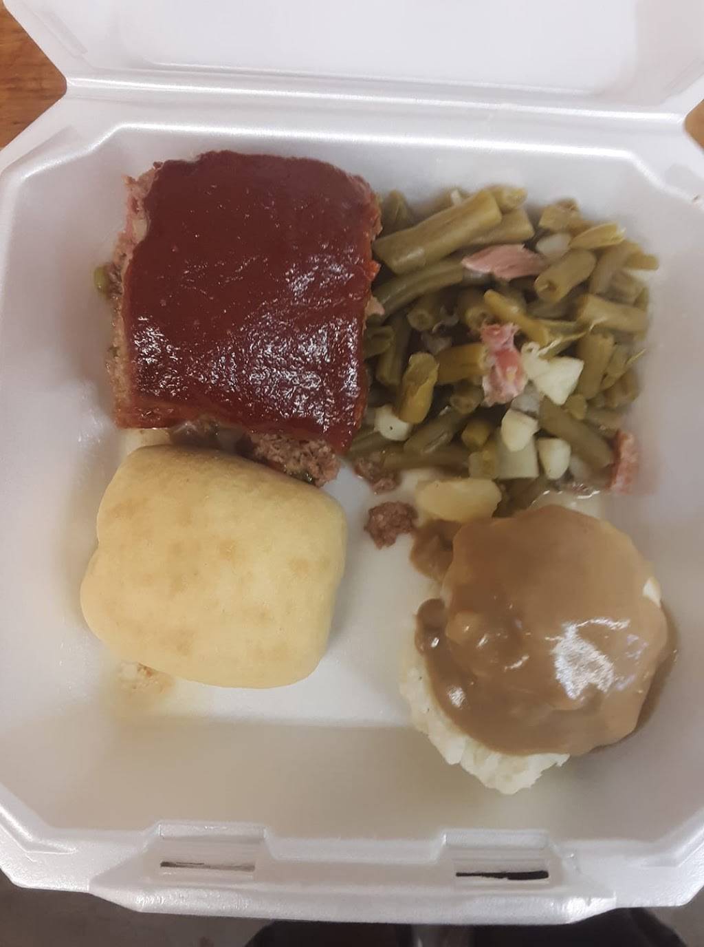 John Johns BBQ | restaurant | 103 N Mayor Caliper Drive, Colp, IL 62921, USA | 6189859885 OR +1 618-985-9885