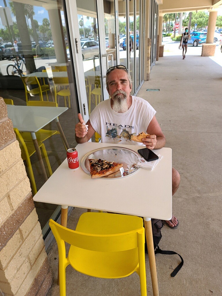 Big Roccos Pizza Express Coral Ridge | restaurant | 3200 N Federal Hwy Ste 609, Fort Lauderdale, FL 33306, USA | 9545304215 OR +1 954-530-4215