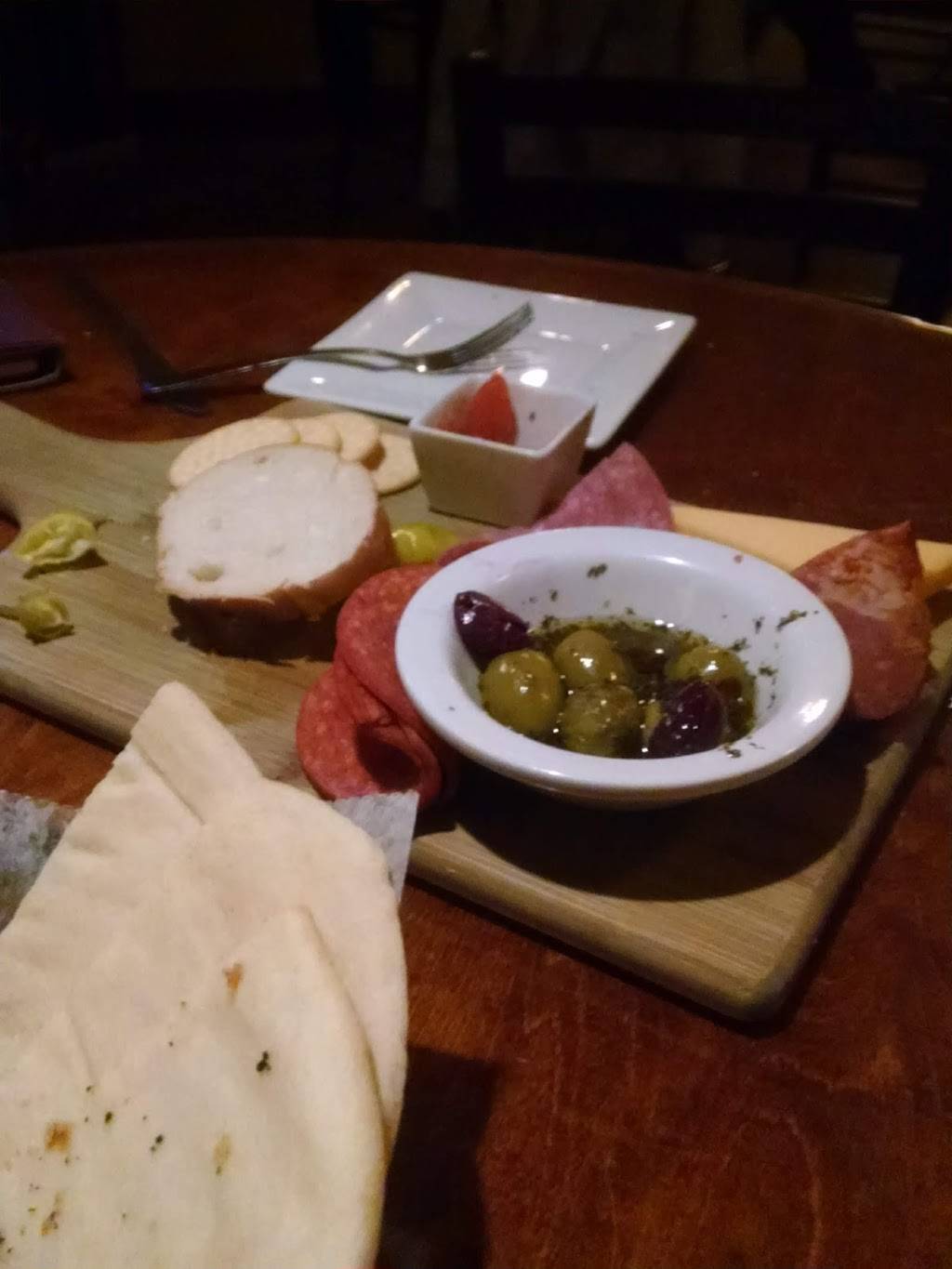 The Happy Grape Wine Bar & Bistro | restaurant | 300 E Main St, Lexington, OH 44904, USA | 4198849463 OR +1 419-884-9463