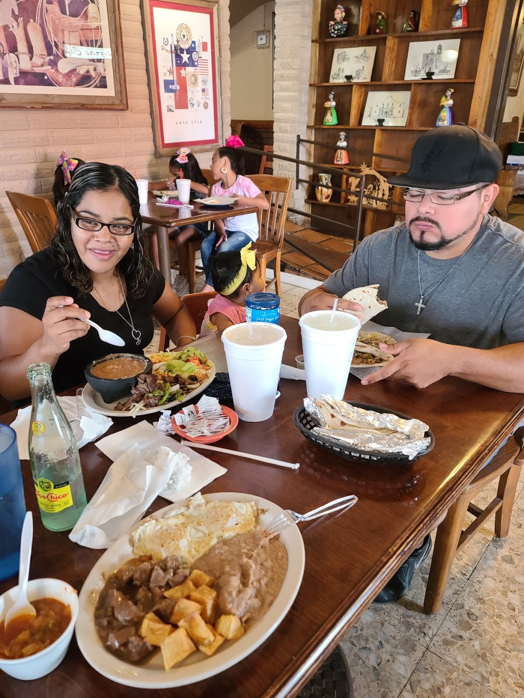 Piedras Negras Cafe | restaurant | 1701 S Laredo St, San Antonio, TX 78207, USA | 2102232512 OR +1 210-223-2512