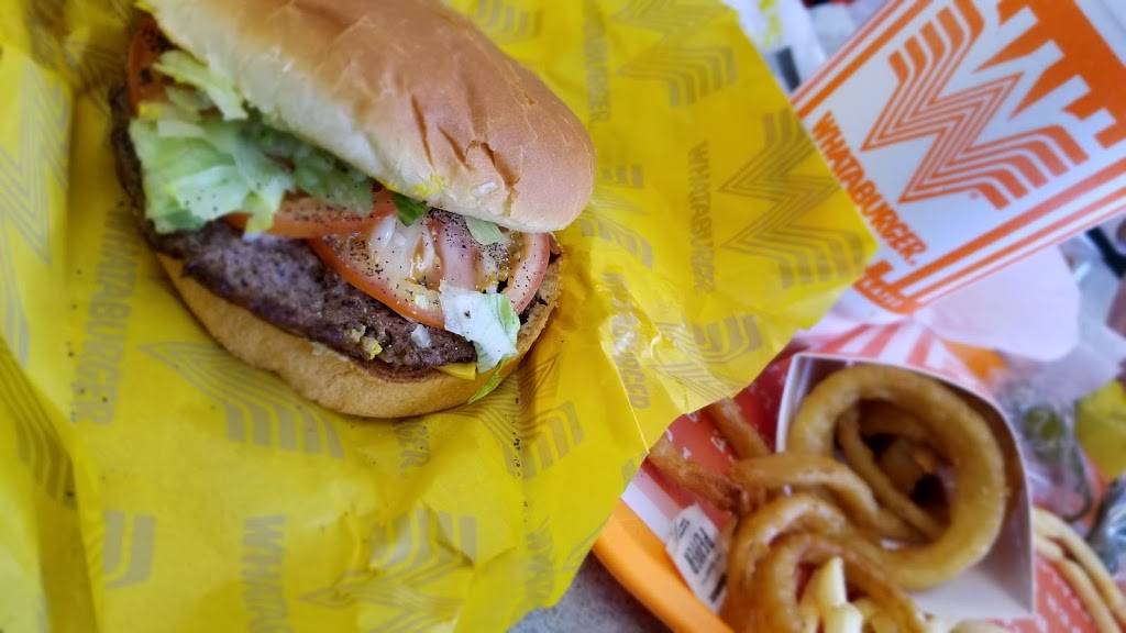 Whataburger | restaurant | 3239 SE Military Dr, San Antonio, TX 78223, USA | 2103379115 OR +1 210-337-9115
