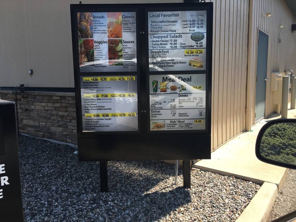Subway | restaurant | 319 W Main St, Stanton, MI 48888, USA | 9898318171 OR +1 989-831-8171