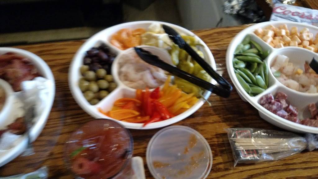 Phils Sports Bar & Grill | restaurant | 8901 Burlington Ave, Brookfield, IL 60513, USA | 7084859528 OR +1 708-485-9528