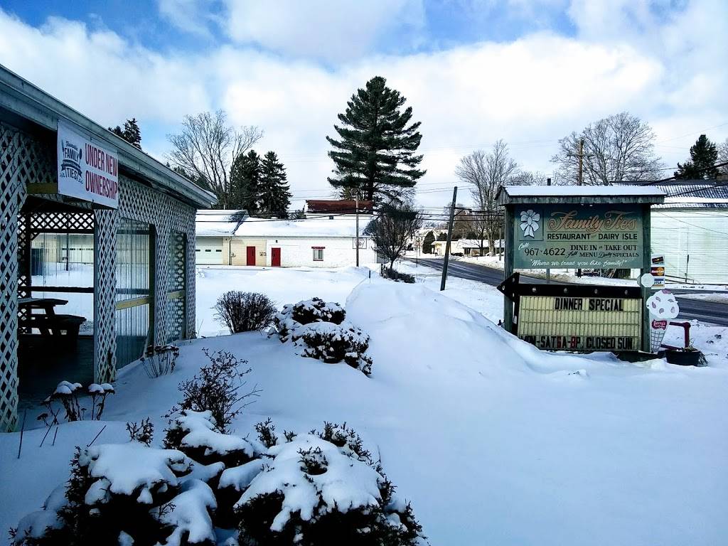 Family Ties Restaurant | restaurant | 33419 N Main St, Townville, PA 16360, USA | 8149674622 OR +1 814-967-4622