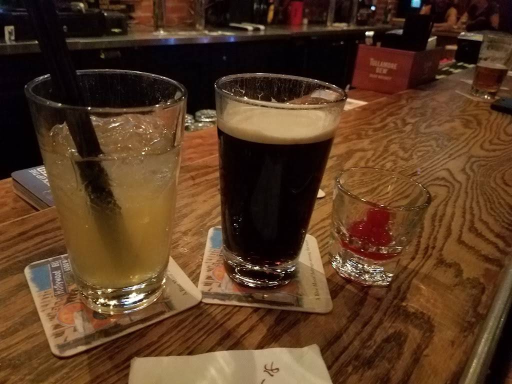 Molly Malones Irish Pub | restaurant | 575 S Fairfax Ave, Los Angeles, CA 90036, USA | 3239351577 OR +1 323-935-1577