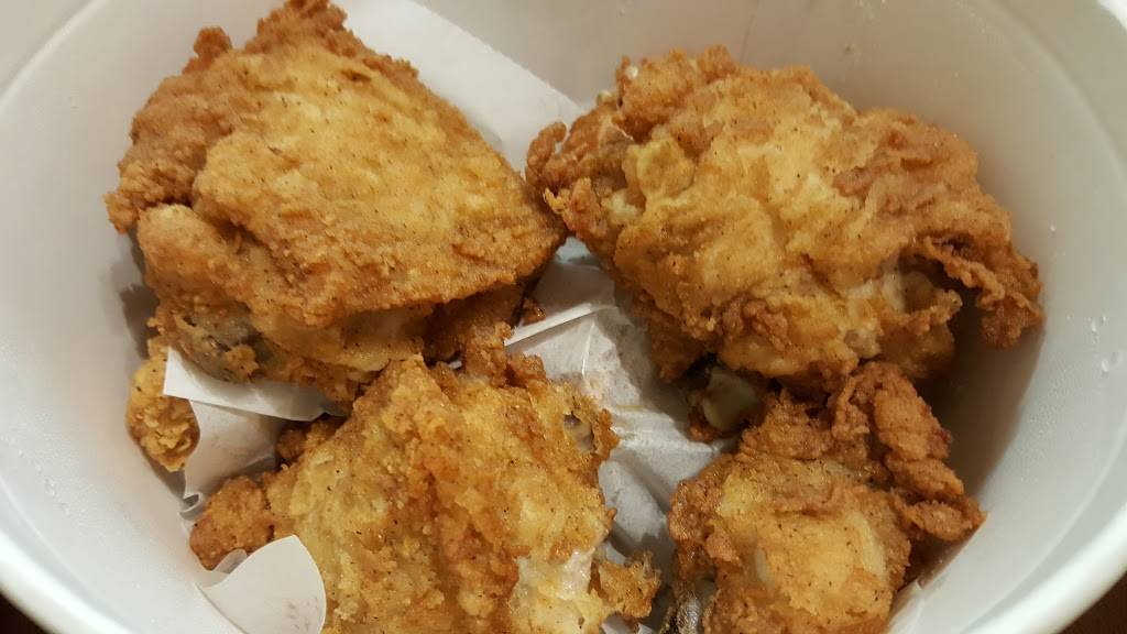 KFC | restaurant | 4135 Chino Hills Pkwy, Chino Hills, CA 91709, USA | 9093344755 OR +1 909-334-4755