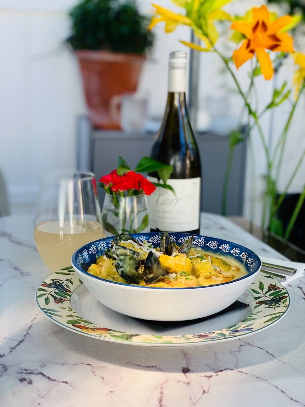 Helltown Kitchen | restaurant | 401 1/2 Commercial St, Provincetown, MA 02657, USA | 5082463871 OR +1 508-246-3871