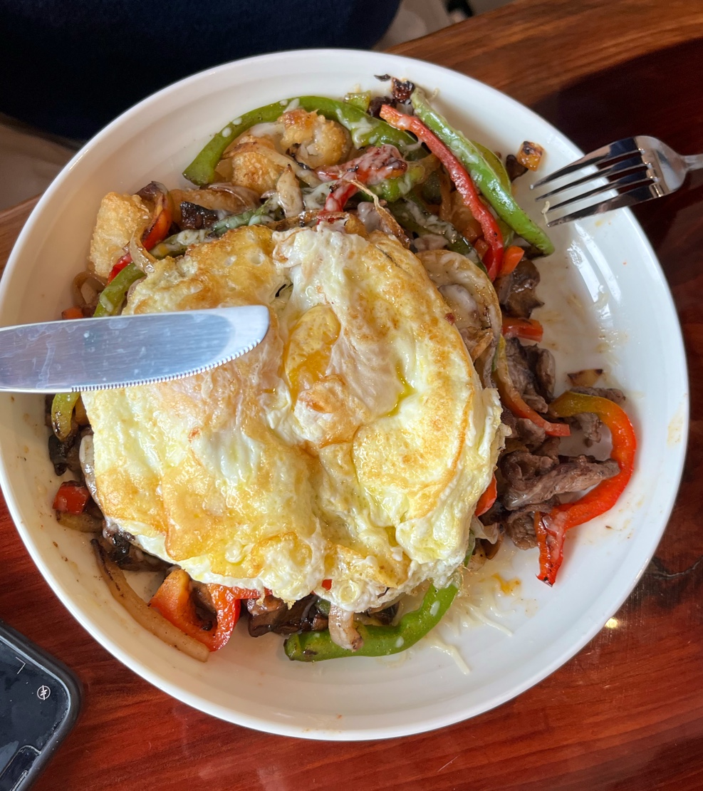 Roosters On The River | restaurant | 1379 Garden Hwy, Sacramento, CA 95833, USA | 9164184512 OR +1 916-418-4512