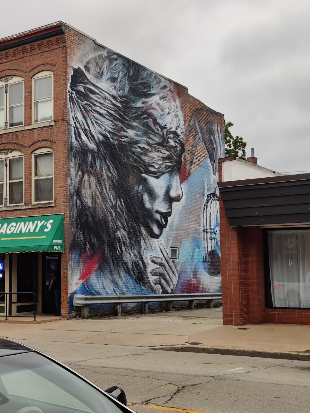 Baraboos on Main | restaurant | 345 Main St, Dubuque, IA 52001, USA | 5632313226 OR +1 563-231-3226