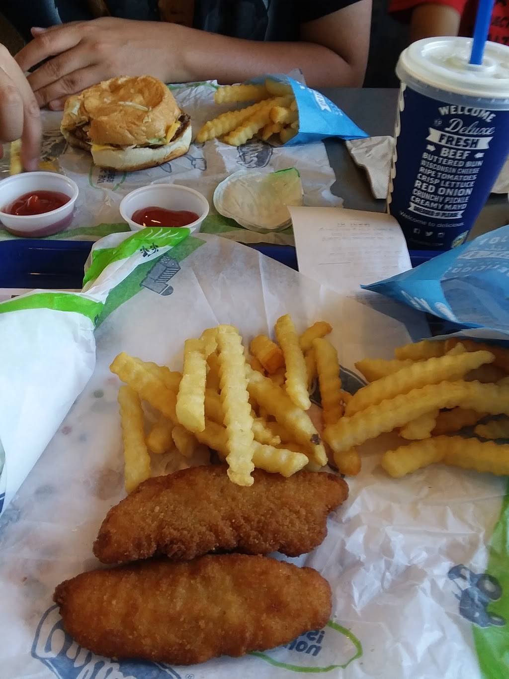 Culvers | restaurant | 5610 Wansford Way, Rockford, IL 61109, USA | 8153989938 OR +1 815-398-9938