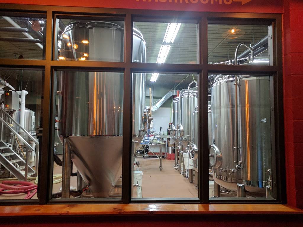 Frank Beer | restaurant | 12000 Tecumseh Rd E, Windsor, ON N8N 1L9, Canada | 5199569822 OR +1 519-956-9822