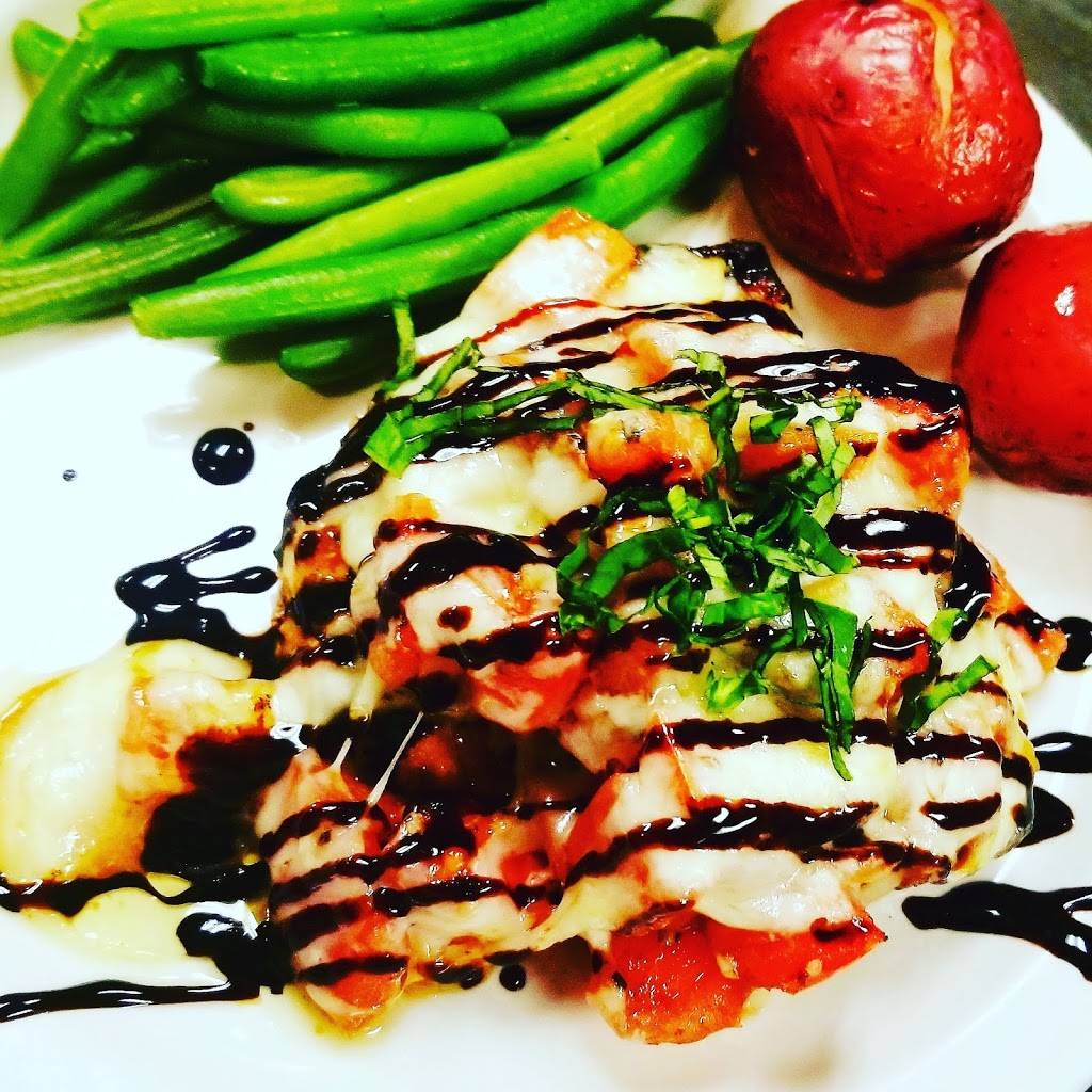 Charlies Bar & Grille | restaurant | 3519 Plainfield Ave NE, Grand Rapids, MI 49525, USA | 6163640567 OR +1 616-364-0567