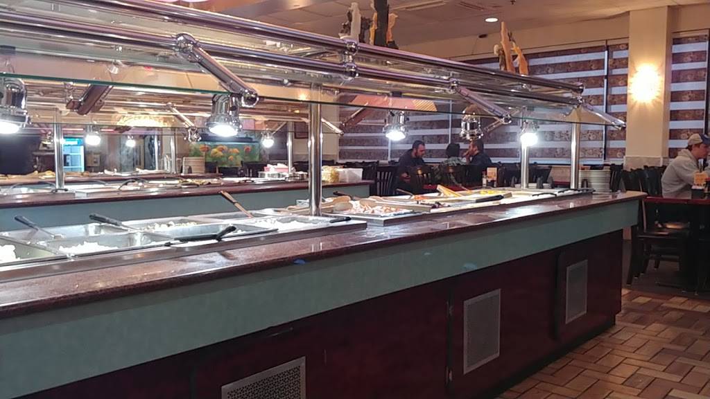 China Buffet | restaurant | 2421 WI-25, Menomonie, WI 54751, USA | 7152334388 OR +1 715-233-4388