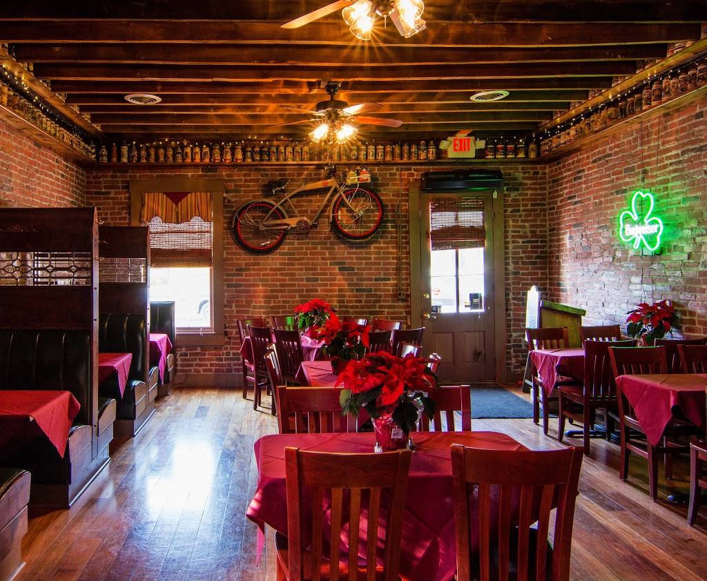 Old Mill Stream Inn | restaurant | 912 S Main St, St Charles, MO 63301, USA | 6369463287 OR +1 636-946-3287