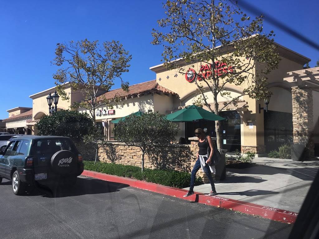 Mika Sushi | restaurant | 2500 Las Posas Rd e, Camarillo, CA 93010, USA | 8053832236 OR +1 805-383-2236