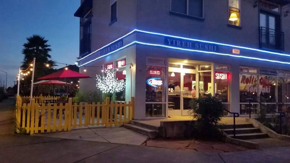 Yireh Sushi | restaurant | 3800 Sebastopol Rd, Santa Rosa, CA 95407, USA | 7075262652 OR +1 707-526-2652