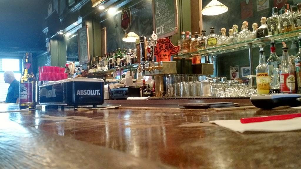 Paddy Flynns | restaurant | 246 Lorton Ave, Burlingame, CA 94010, USA | 6503440284 OR +1 650-344-0284