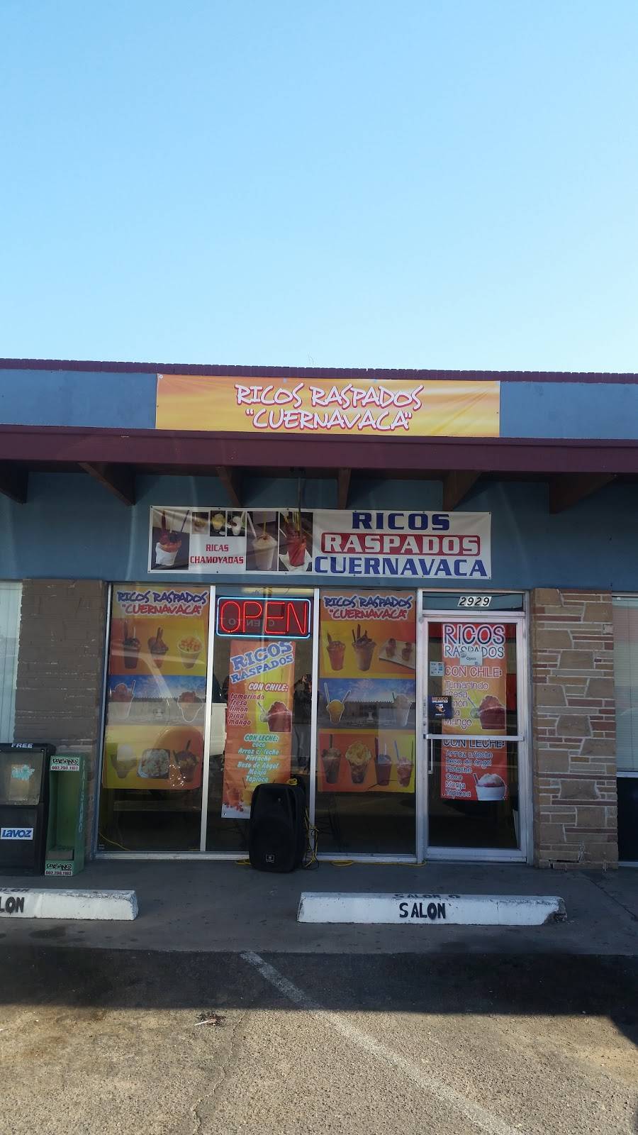 Ricos Raspados Cuernavaca | restaurant | 2929 E McDowell Rd, Phoenix, AZ 85008, USA | 6022739967 OR +1 602-273-9967