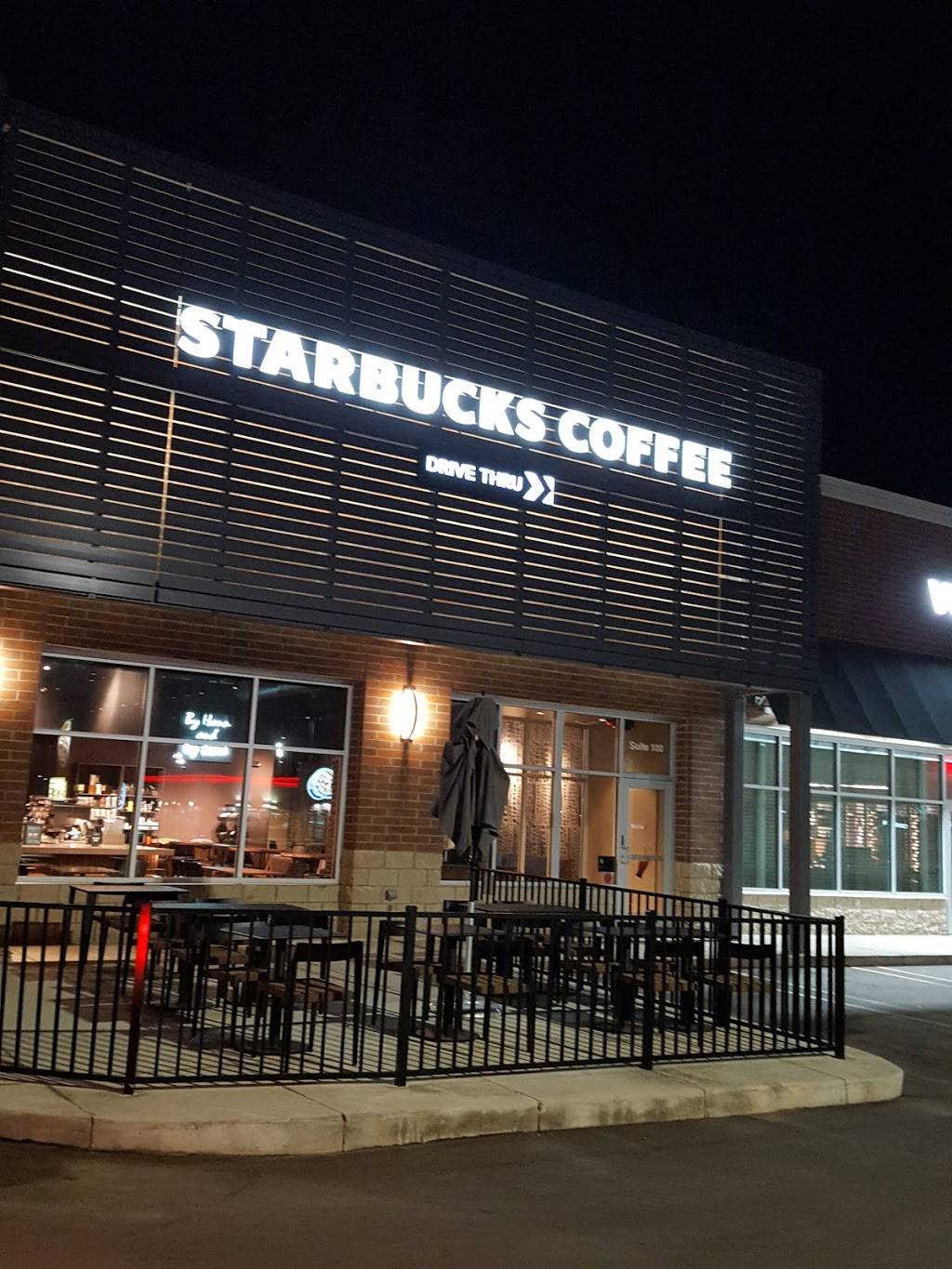 Starbucks | cafe | 3401 Owen Rd Ste 100, Fenton, MI 48430, USA | 2488078817 OR +1 248-807-8817