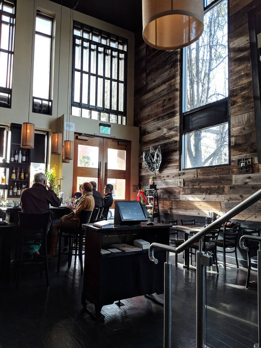 Holy Basil Pho | restaurant | 5362 College Ave, Oakland, CA 94618, USA | 5106018818 OR +1 510-601-8818