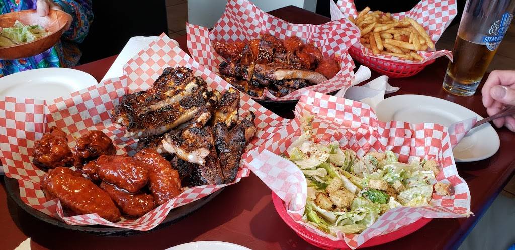 Big Bone BBQ and Wicked Wings | restaurant | 190 Minets Point Rd, Barrie, ON L4N 4C3, Canada | 7057332663 OR +1 705-733-2663