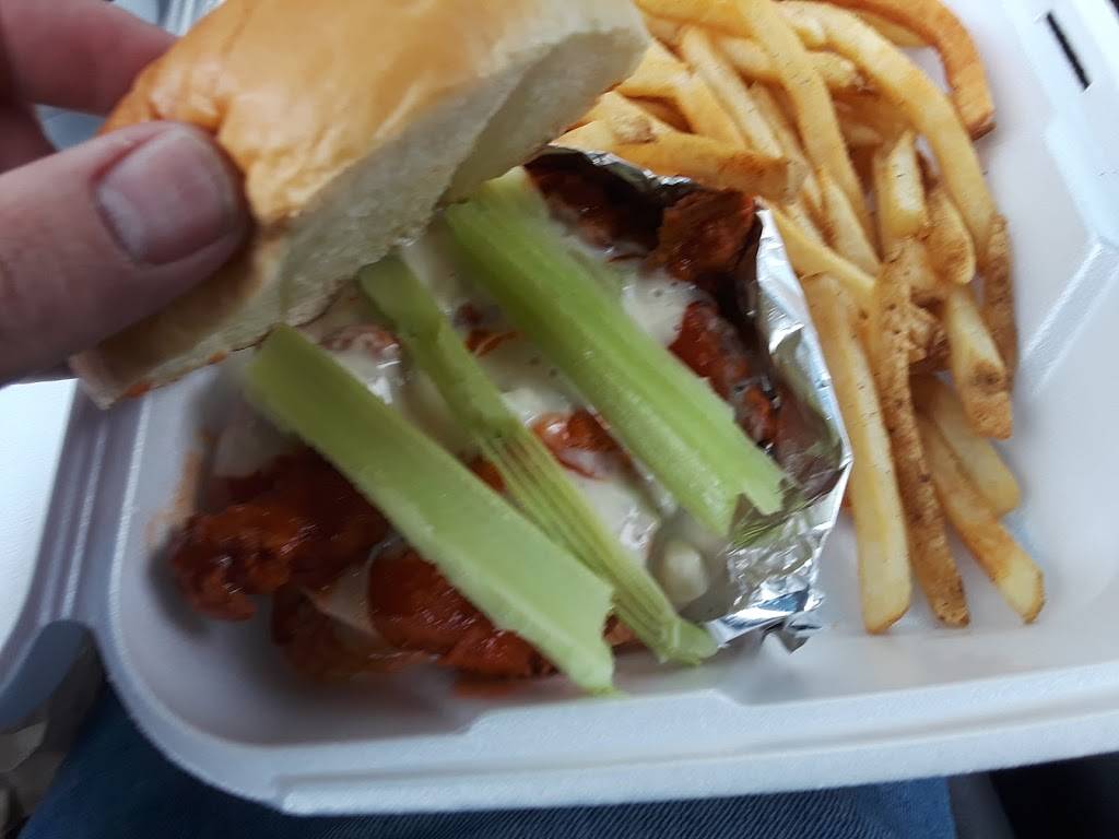 Wing Doozy | restaurant | 3424 Chicago Dr Suite 102, Hudsonville, MI 49426, USA | 6163794114 OR +1 616-379-4114