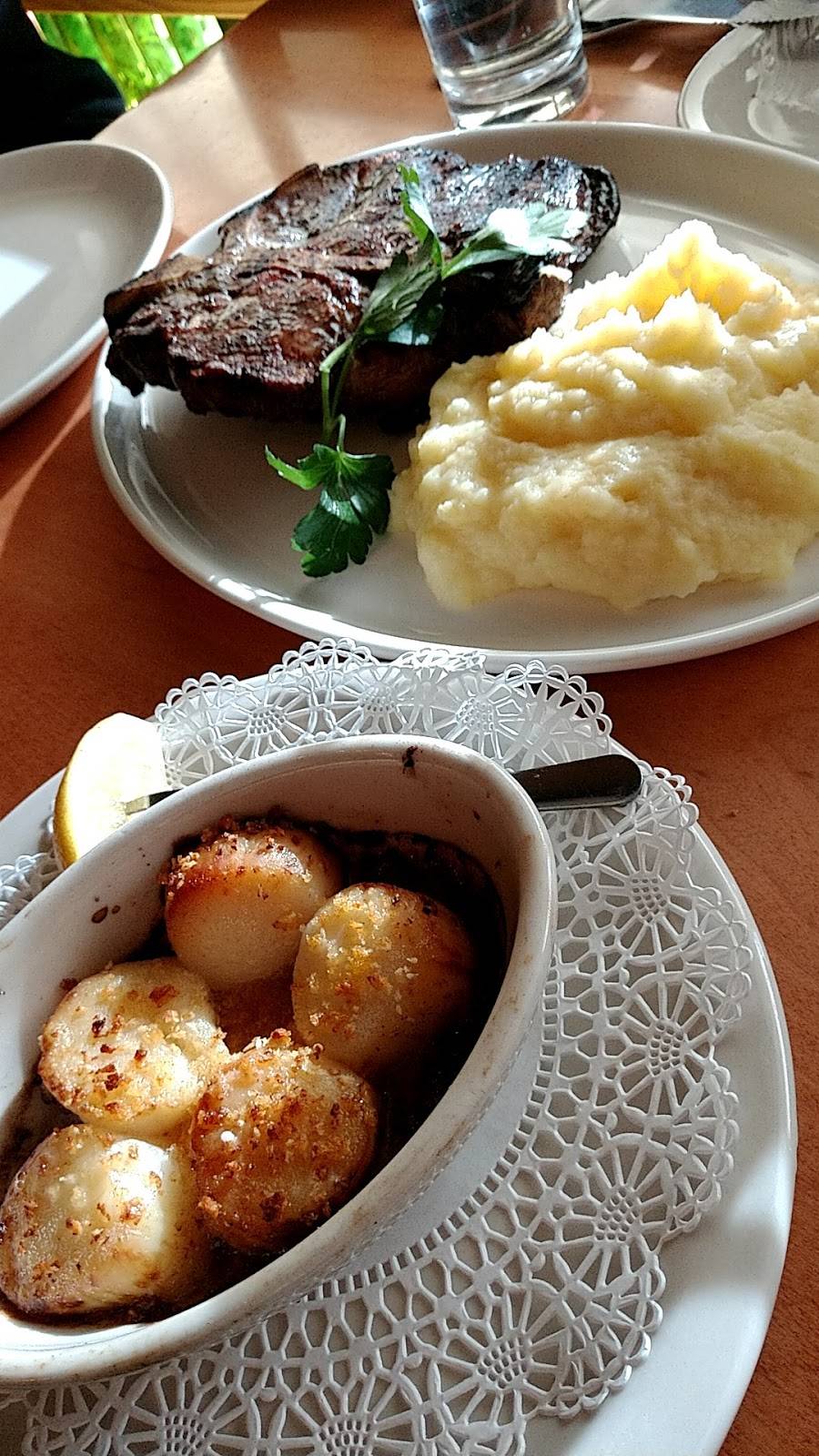 Southside Steakhouse | restaurant | 170 S Main St, Rutland, VT 05701, USA | 8027727556 OR +1 802-772-7556