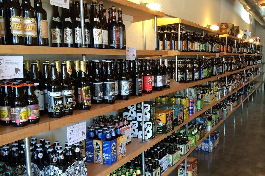 Beer Girl, Growlers & Bottleshop | restaurant | 587 N Central Ave, Hapeville, GA 30354, USA | 4044259657 OR +1 404-425-9657