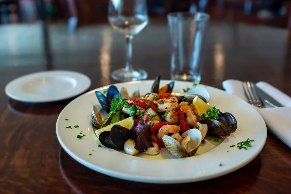 Pescatore Ristorante | restaurant | 1600 N Dixie Hwy, West Palm Beach, FL 33407, USA | 5615579560 OR +1 561-557-9560
