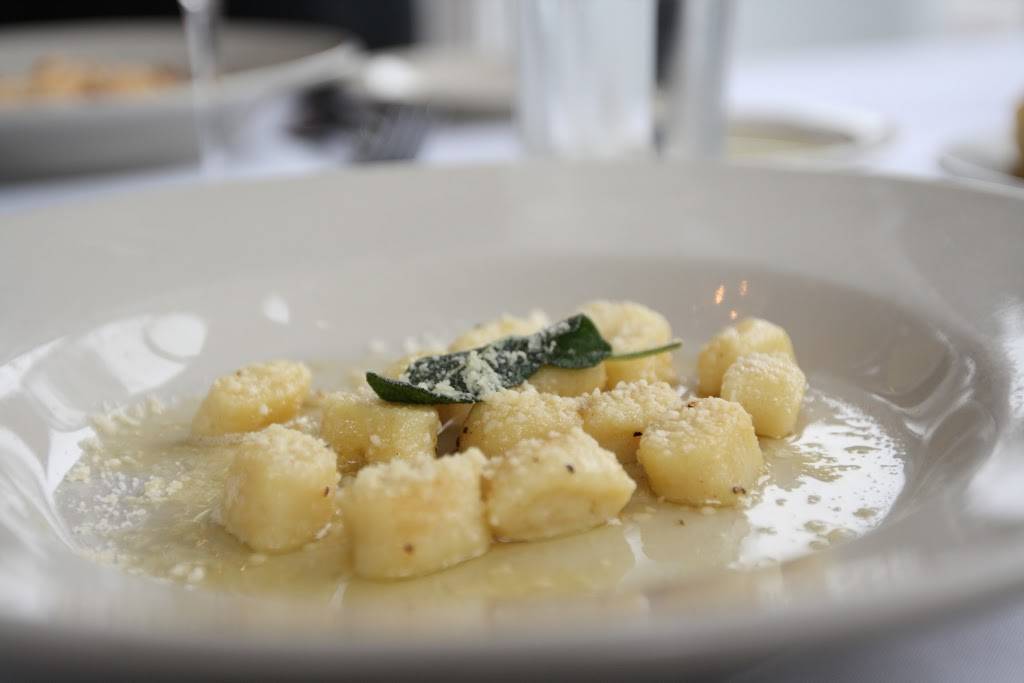 Lucca | restaurant | 420 E Locust St, Des Moines, IA 50309, USA | 5152431115 OR +1 515-243-1115