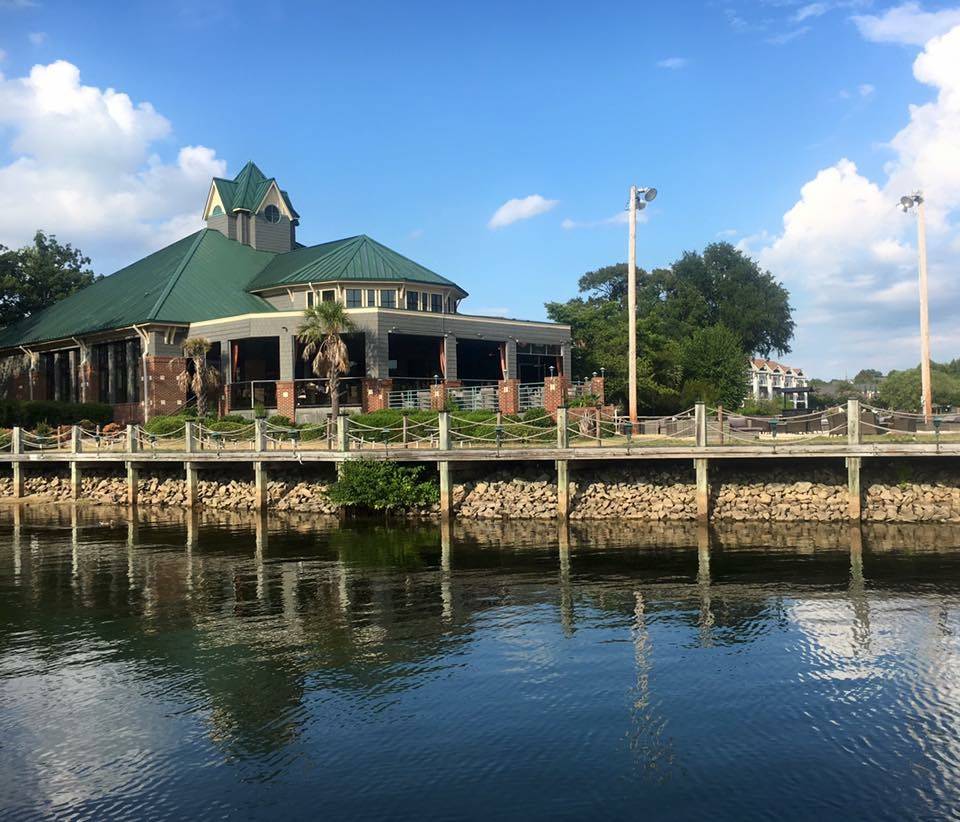 Port City Club | restaurant | 18665 Harborside Dr, Cornelius, NC 28031, USA | 7047651565 OR +1 704-765-1565