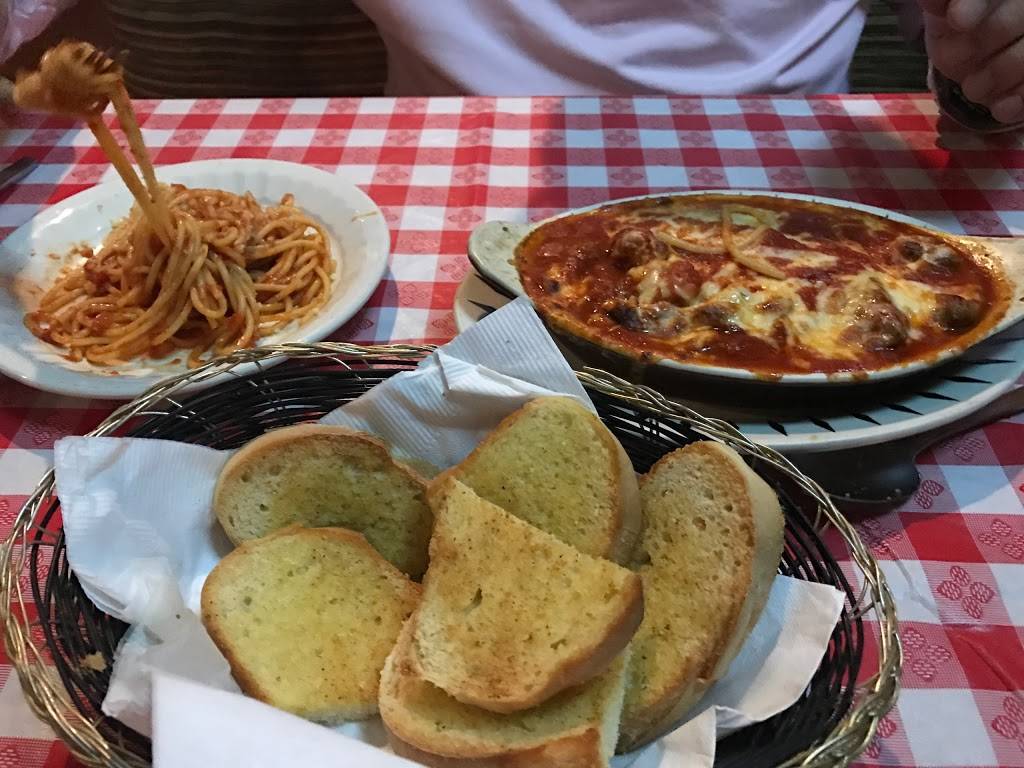 Smeraldos | night club | 701 Gallatin Pike N, Madison, TN 37115, USA | 6158656533 OR +1 615-865-6533