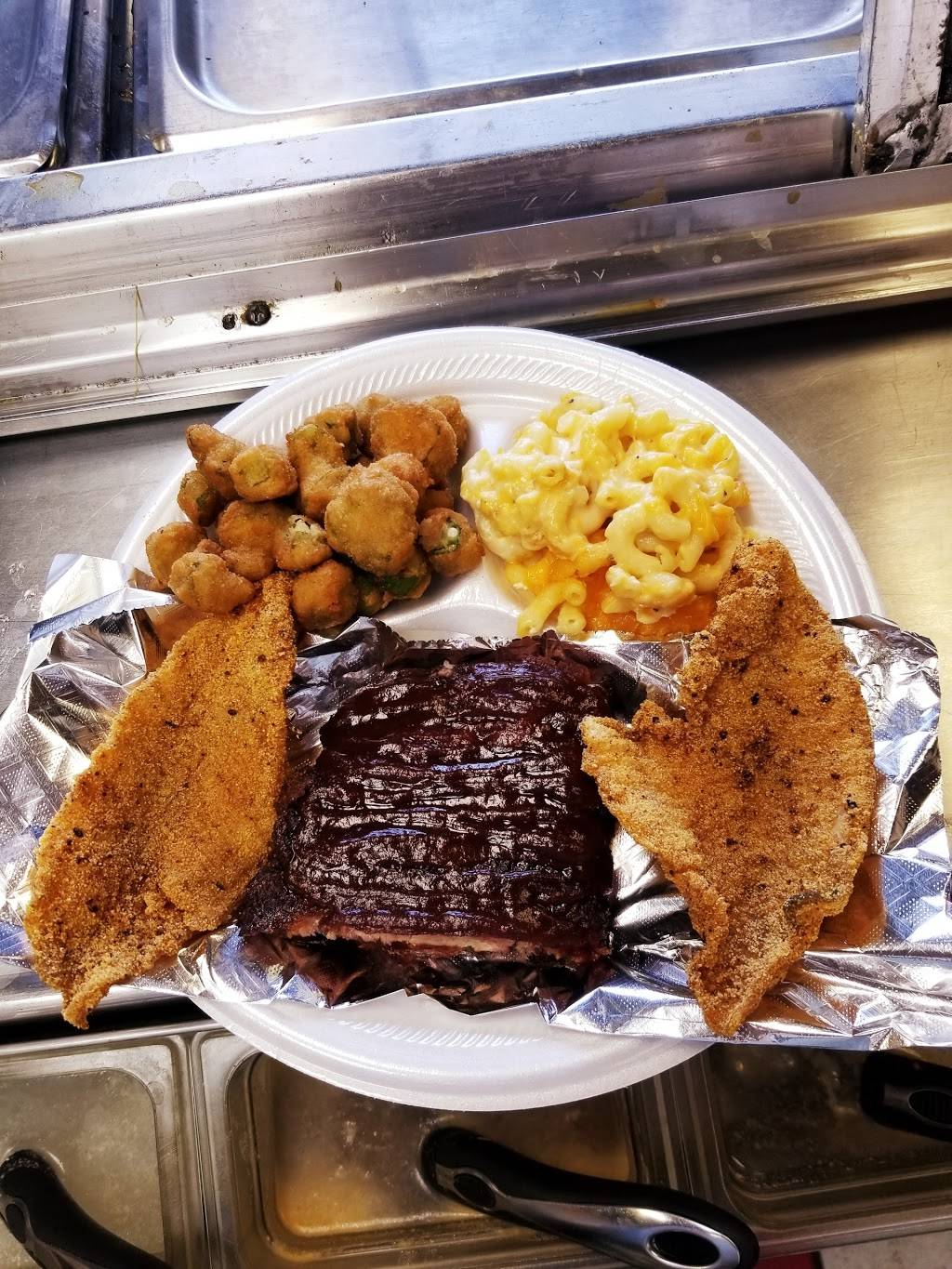 GrannyWeavs Soul Food & Catering | restaurant | 5001 S 30th St, Lincoln, NE 68516, USA | 4024648687 OR +1 402-464-8687