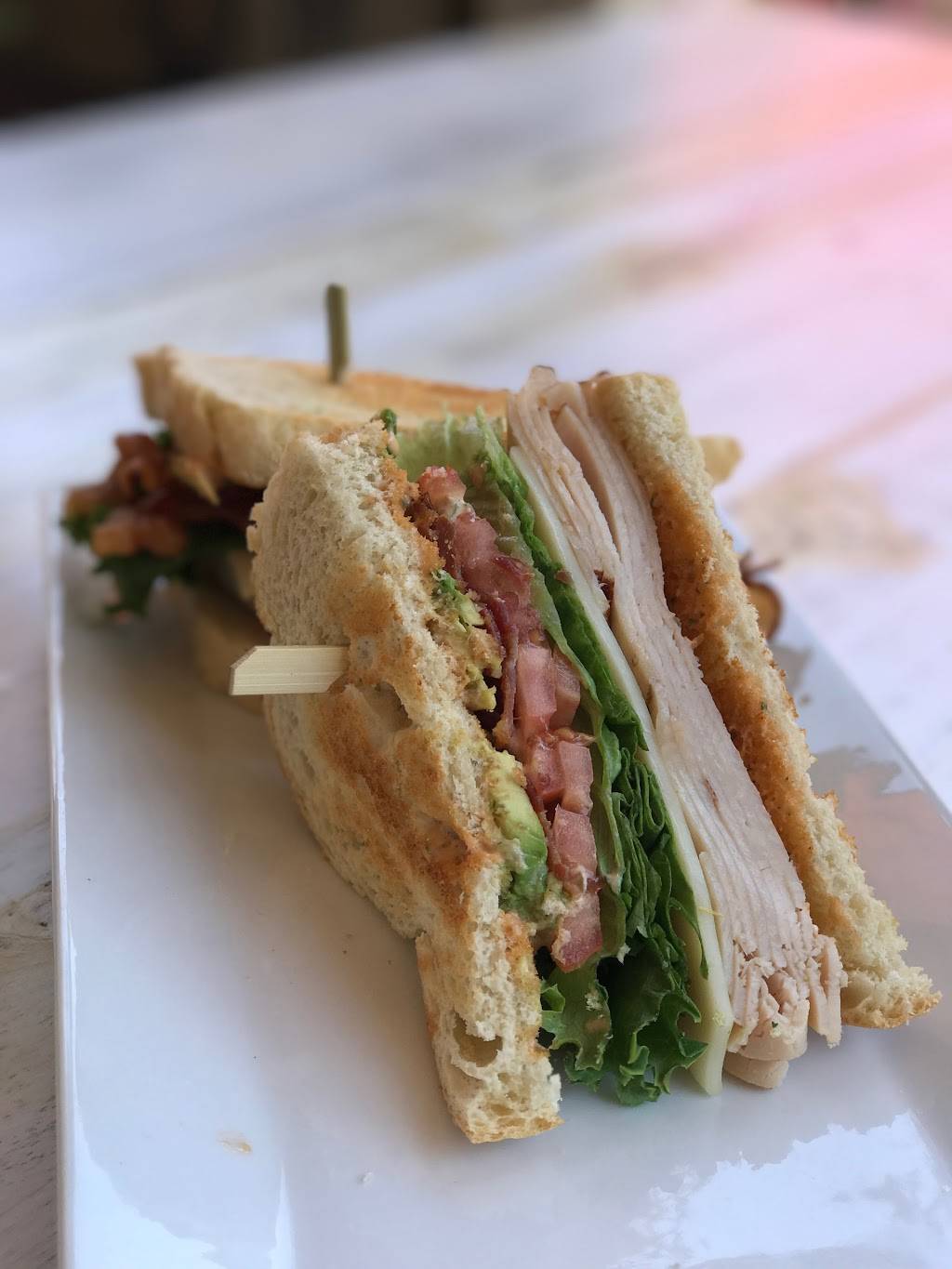 The Mainland Kitchen + Pub | restaurant | 151 NJ-72, Manahawkin, NJ 08050, USA | 6094816100 OR +1 609-481-6100