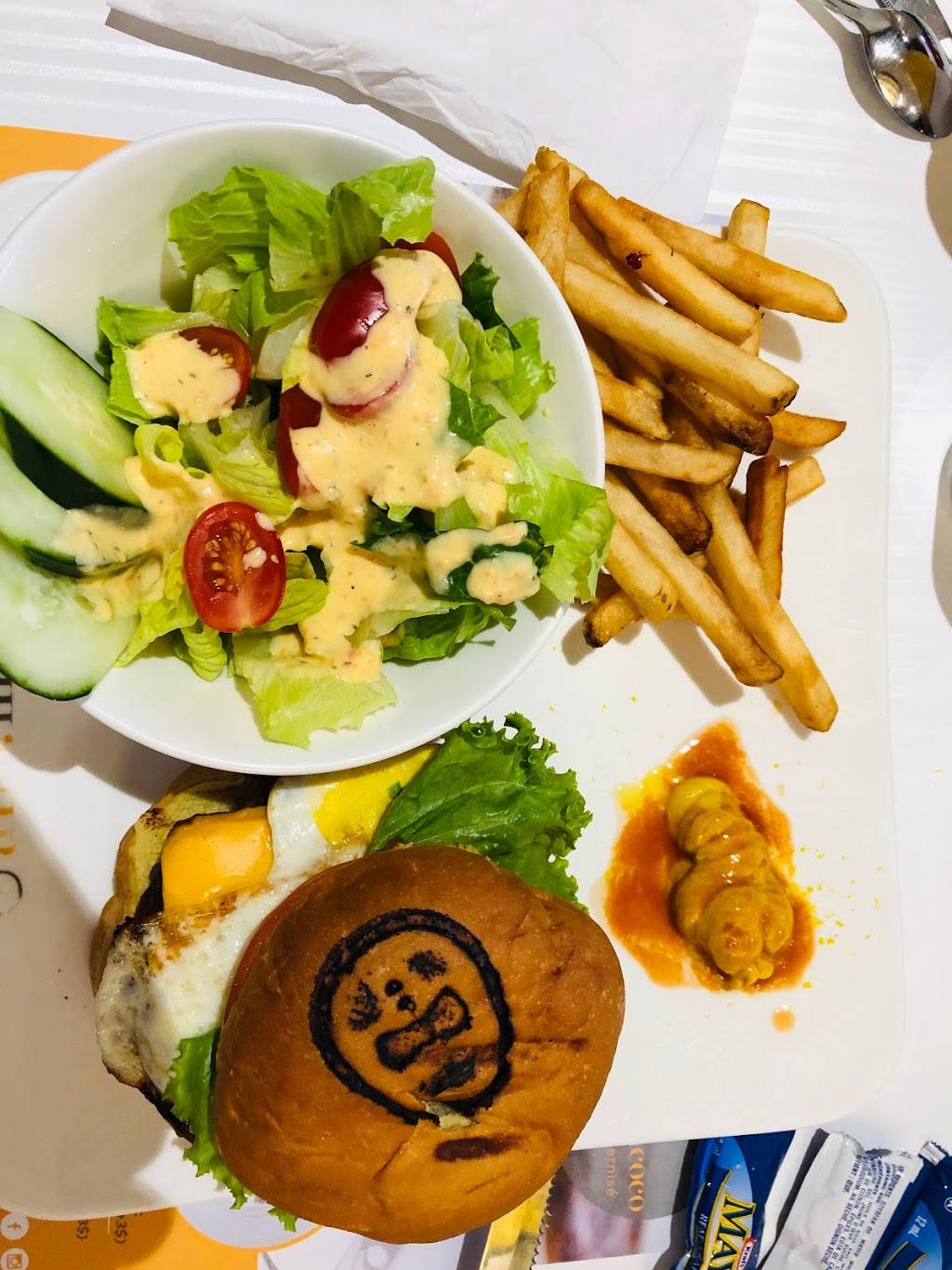 allô! mon coco | restaurant | 111 Boulevard des Promenades, Saint-Bruno-de-Montarville, QC J3V 5K2, Canada | 4504411188 OR +1 450-441-1188