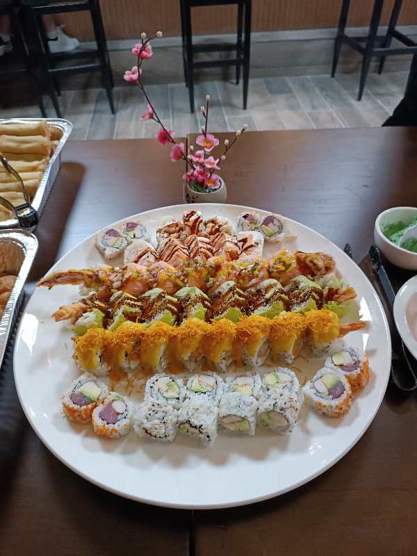 Asian Bistro | restaurant | 611 Shiloh Dr 7 8, Laredo, TX 78045, USA | 9565680939 OR +1 956-568-0939