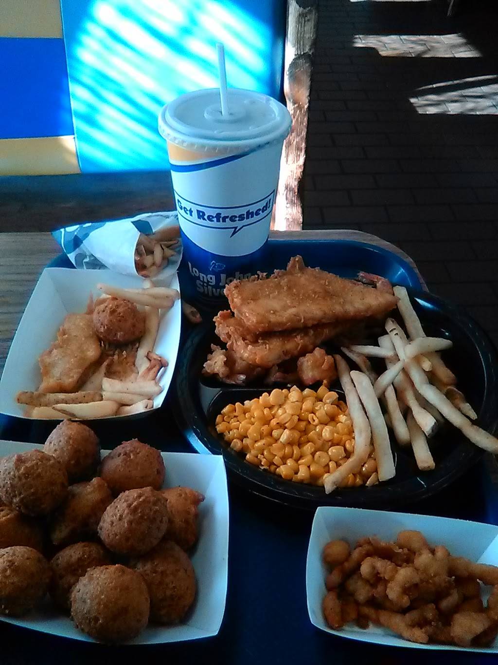 Long John Silvers | restaurant | 301 Sidney Baker St, Kerrville, TX 78028, USA | 2105910587 OR +1 210-591-0587